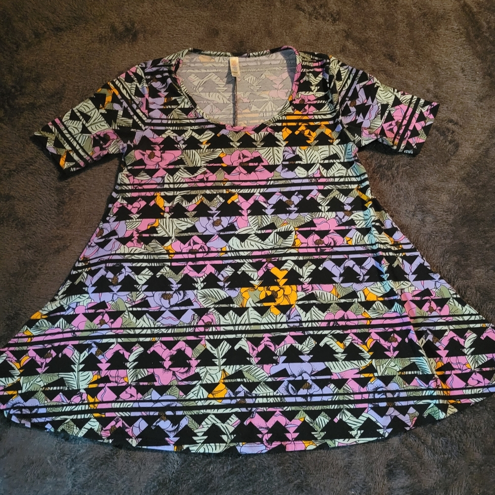 Lularoe Perfect Tee